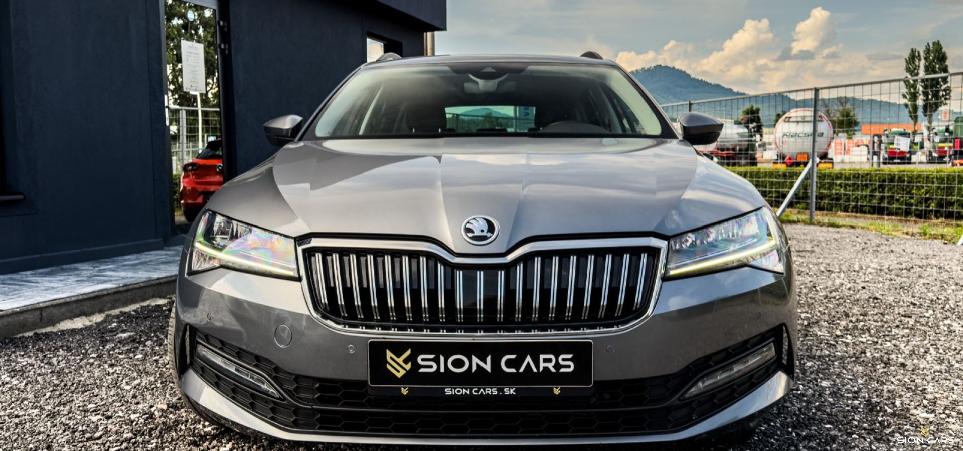 Škoda Superb Combi 2.0TDi 110kW Ambition DSG