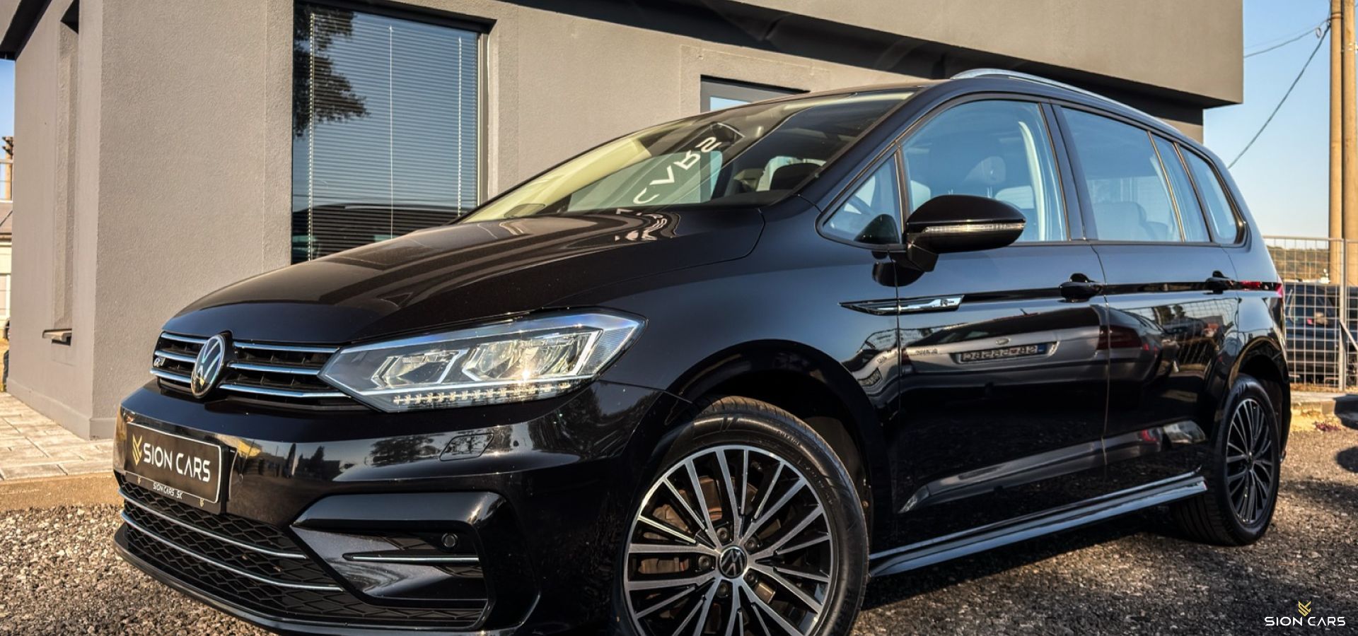 Volkswagen Touran 2.0TDi 110kW DSG R-line