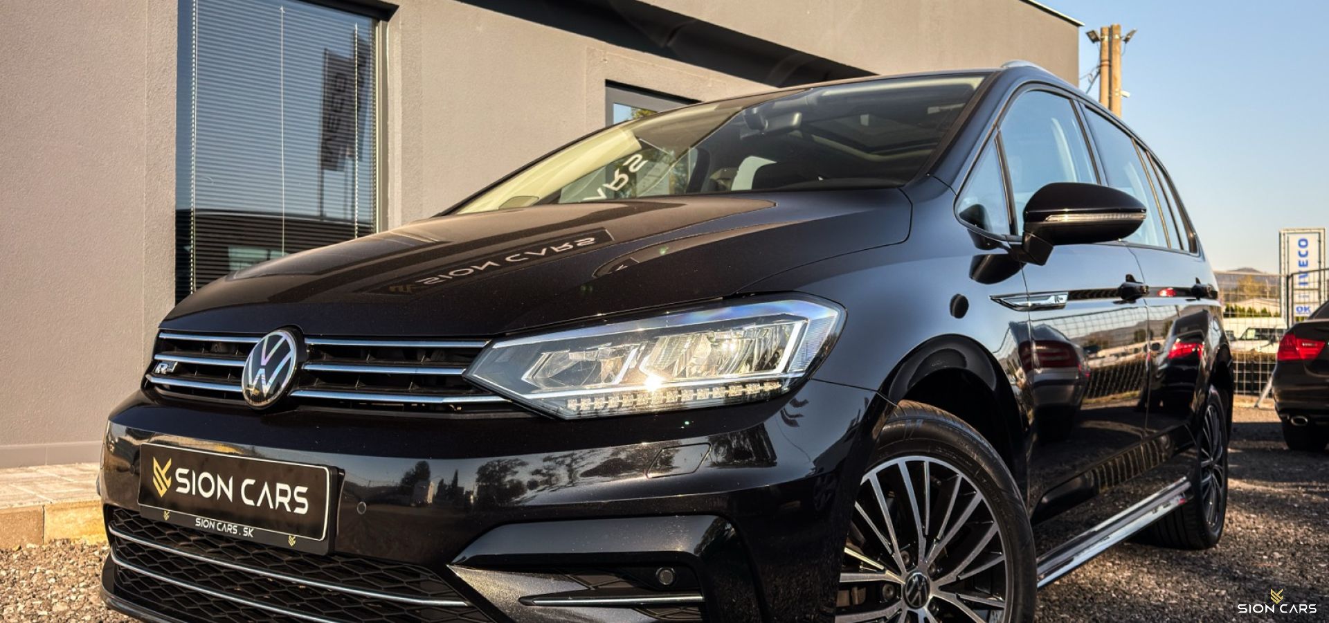 Volkswagen Touran 2.0TDi 110kW DSG R-line