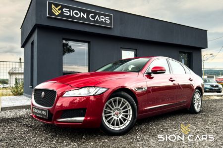Jaguar XF 2.0D 132kW Prestige AWD Italian Racing Red