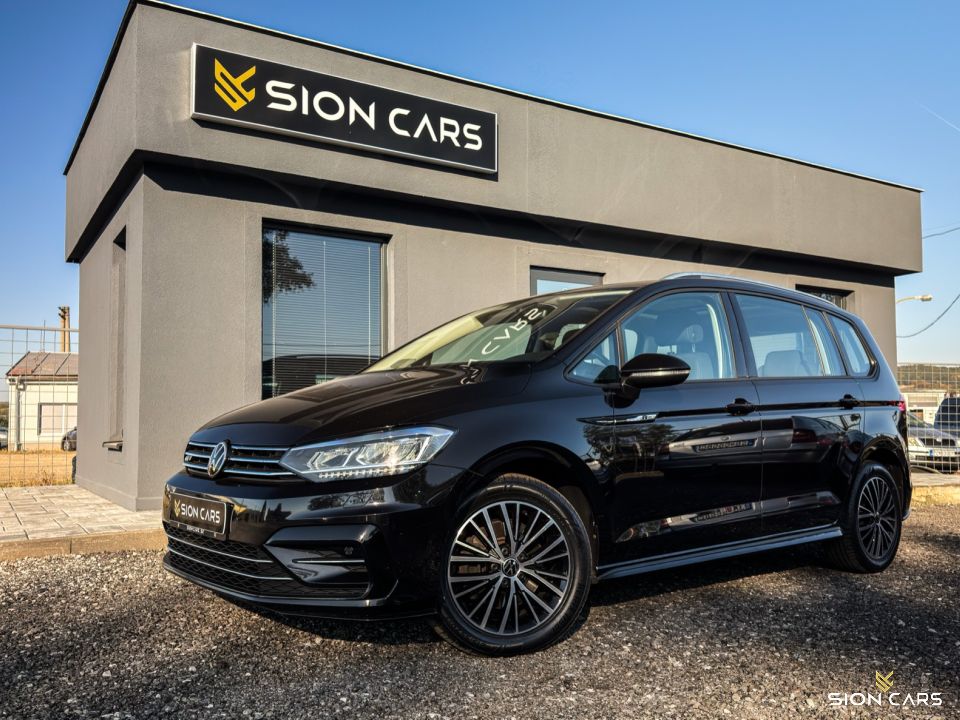 Volkswagen Touran 2.0TDi 110kW DSG R-line