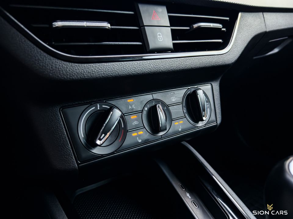 Škoda Kamiq 1.0TSI 70kW Ambition M5