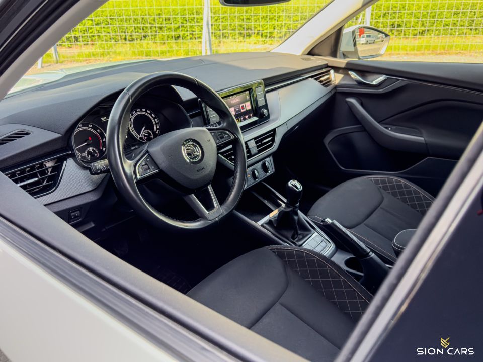 Škoda Kamiq 1.0TSI 70kW Ambition M5