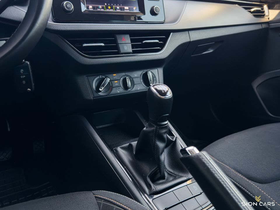 Škoda Kamiq 1.0TSI 70kW Ambition M5
