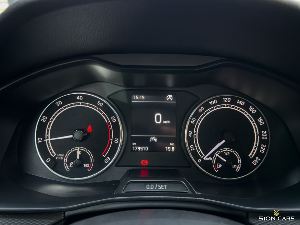 Škoda Kamiq 1.0TSI 70kW Ambition M5