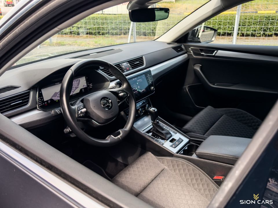 Škoda Superb Combi 2.0TDi 110kW Ambition DSG