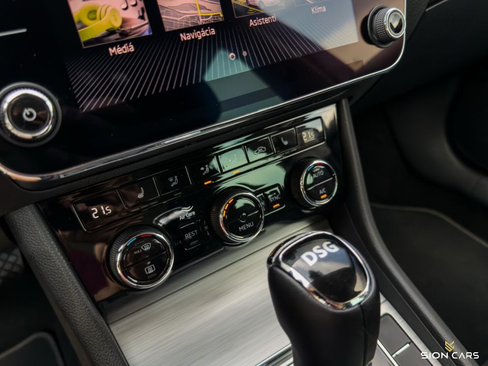 Škoda Superb Combi 2.0TDi 110kW Ambition DSG
