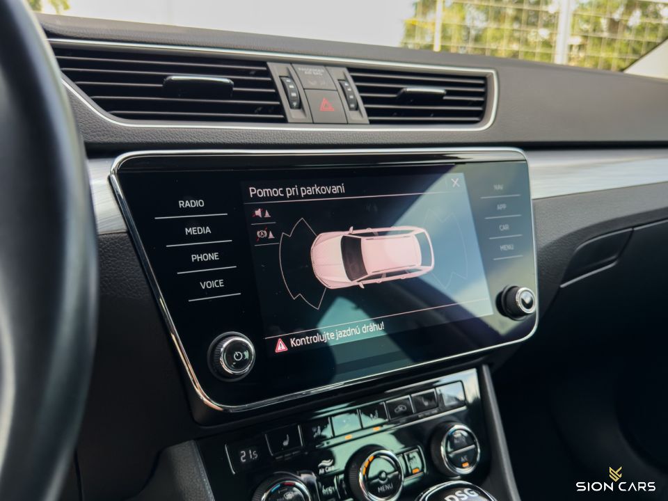 Škoda Superb Combi 2.0TDi 110kW Ambition DSG