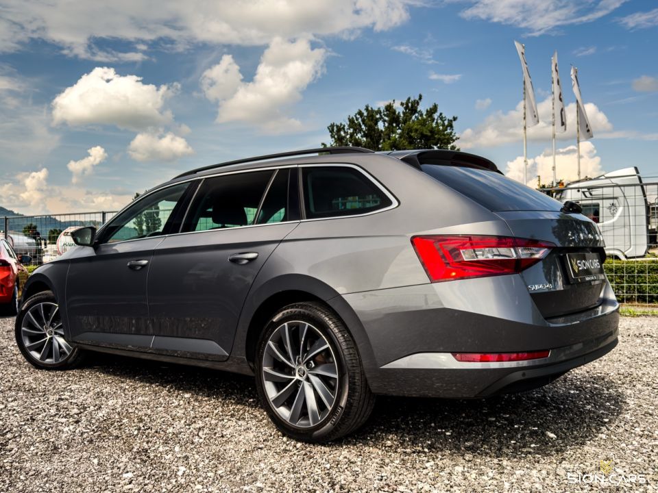 Škoda Superb Combi 2.0TDi 110kW Ambition DSG