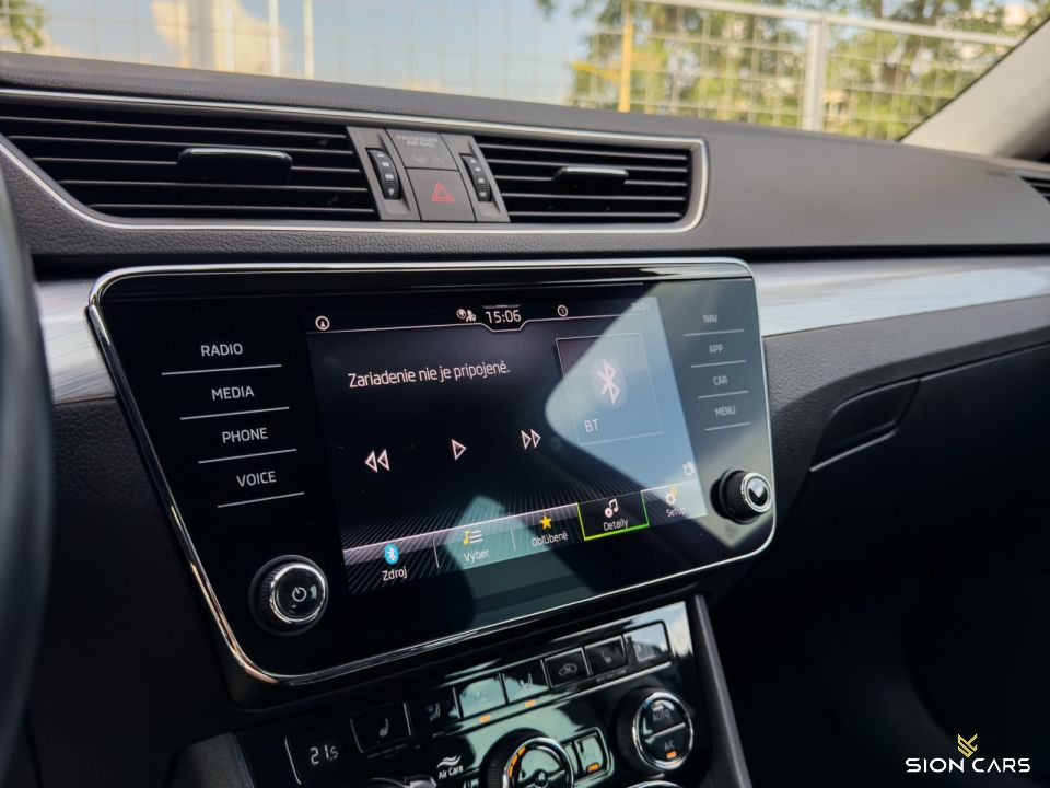 Škoda Superb Combi 2.0TDi 110kW Ambition DSG