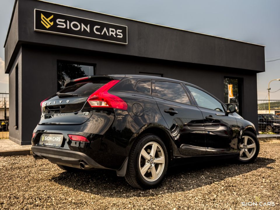 Volvo V40 1.6 T2 88kW Momentum