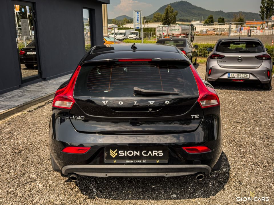 Volvo V40 1.6 T2 88kW Momentum