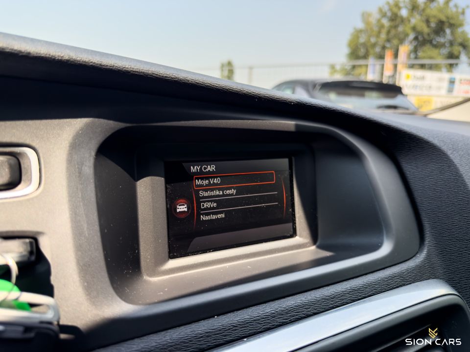 Volvo V40 1.6 T2 88kW Momentum