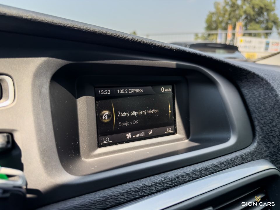Volvo V40 1.6 T2 88kW Momentum
