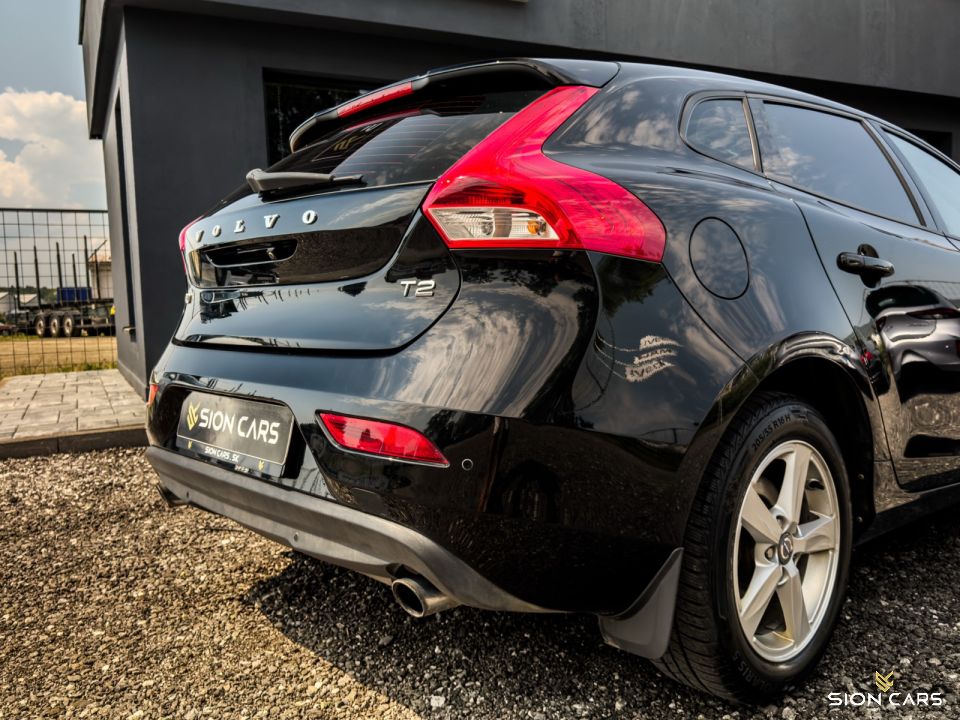 Volvo V40 1.6 T2 88kW Momentum