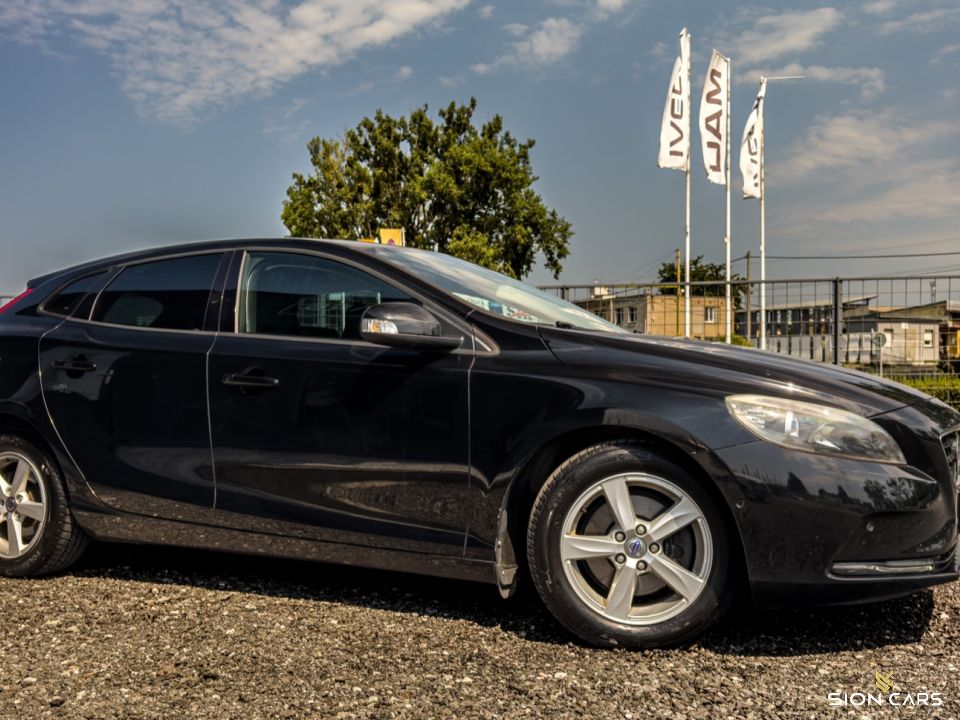 Volvo V40 1.6 T2 88kW Momentum