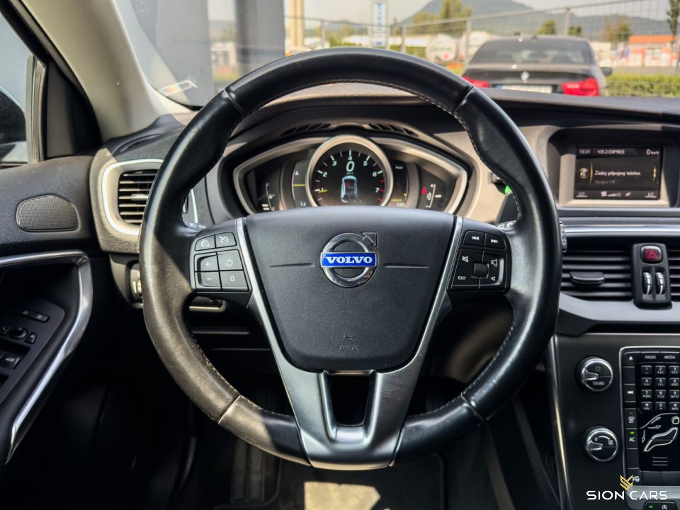 Volvo V40 1.6 T2 88kW Momentum