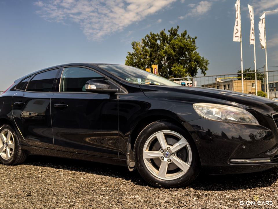 Volvo V40 1.6 T2 88kW Momentum