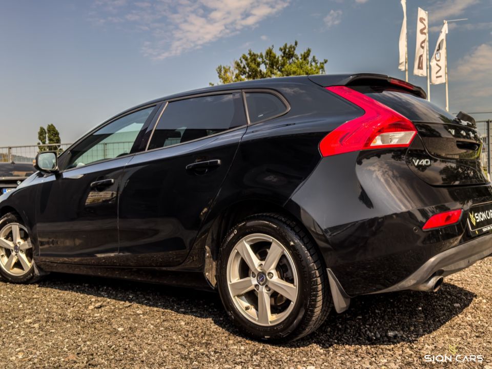 Volvo V40 1.6 T2 88kW Momentum