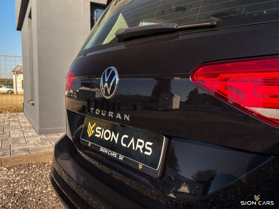 Volkswagen Touran 2.0TDi 110kW DSG R-line