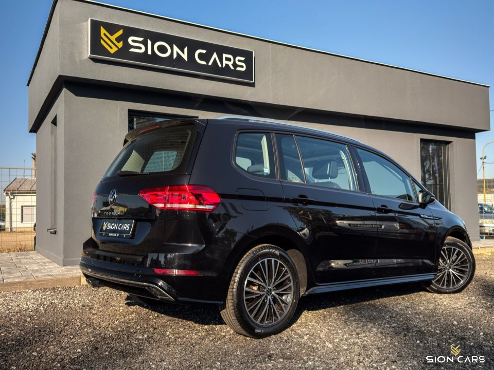 Volkswagen Touran 2.0TDi 110kW DSG R-line