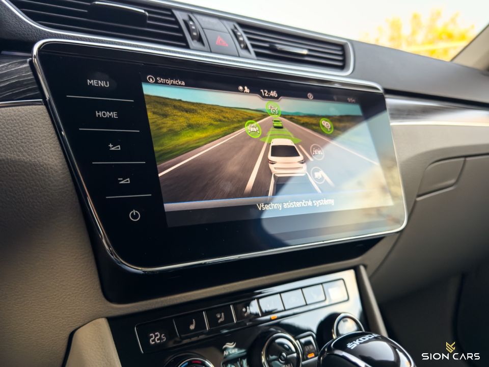 Škoda Superb Combi 2.0TDi 110kW STYLE DSG
