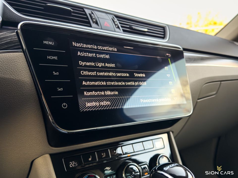 Škoda Superb Combi 2.0TDi 110kW STYLE DSG