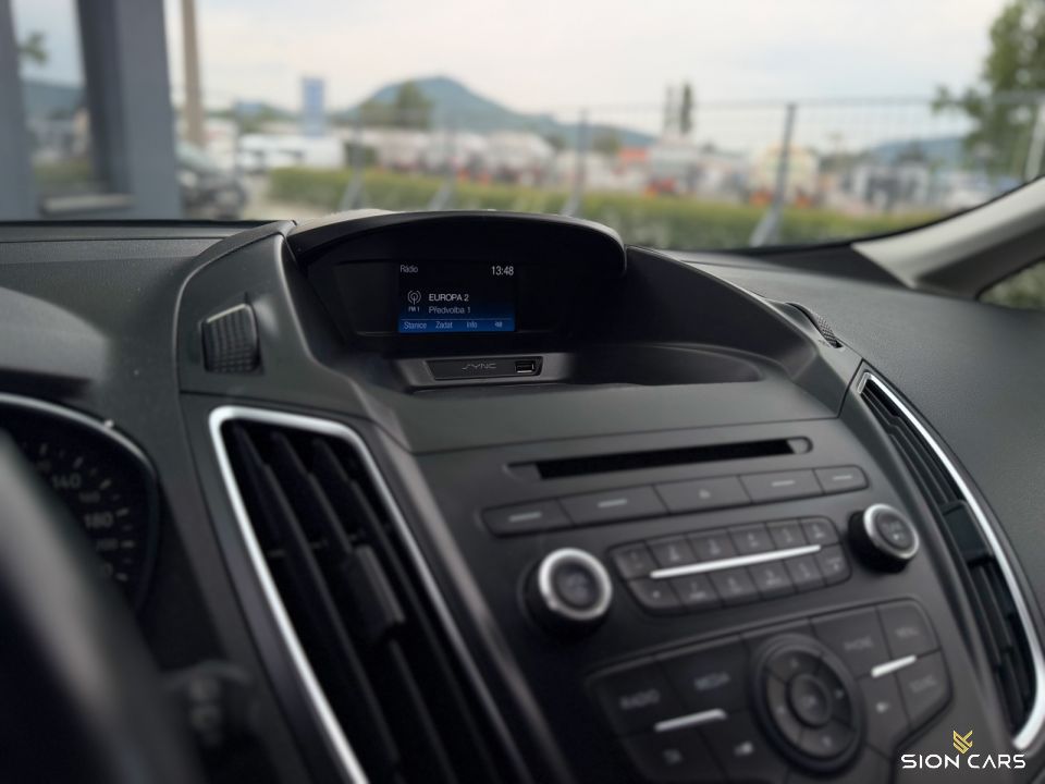 Ford C-MAX 1.5TDCi Duratorq 88kW M/6 TITANIUM