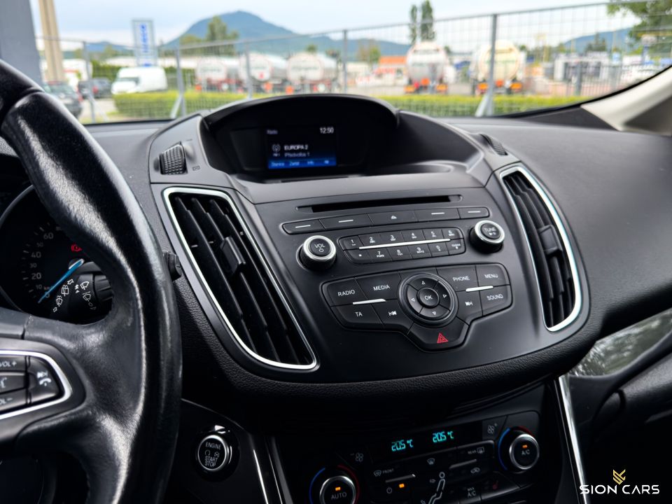 Ford C-MAX 1.5TDCi Duratorq 88kW M/6 TITANIUM