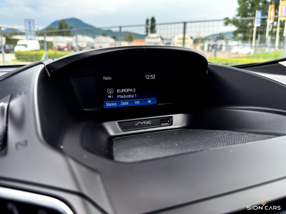 Ford C-MAX 1.5TDCi Duratorq 88kW M/6 TITANIUM