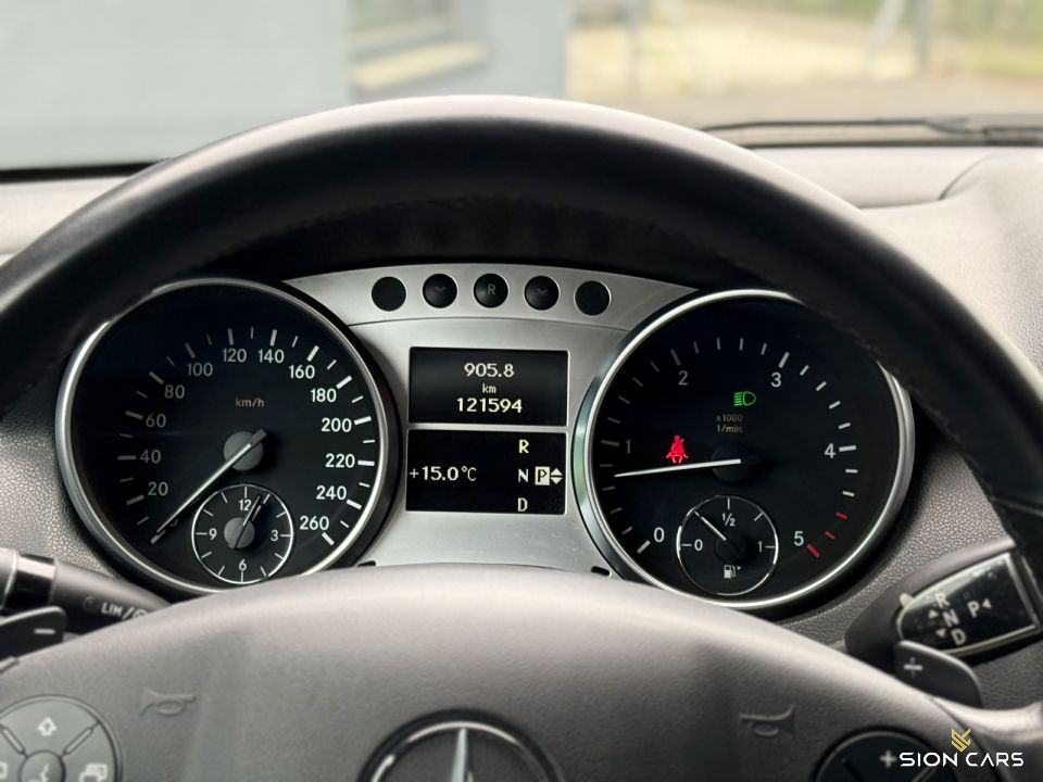 Mercedes-Benz ML 300 CDi 150kW 4-Matic AT/7 AIRMATIC