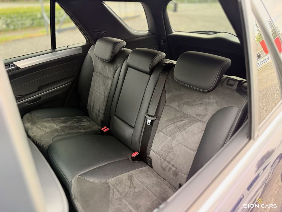 Mercedes-Benz ML 300 CDi 150kW 4-Matic AT/7 AIRMATIC