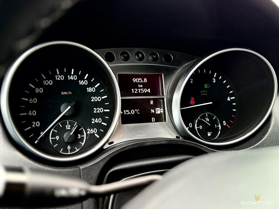 Mercedes-Benz ML 300 CDi 150kW 4-Matic AT/7 AIRMATIC