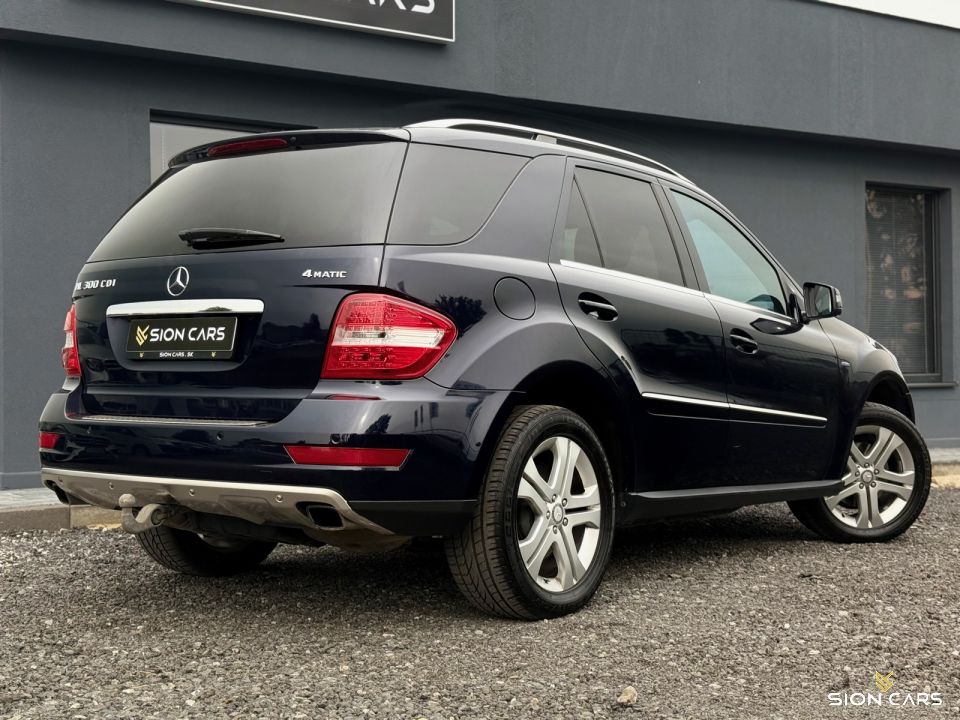 Mercedes-Benz ML 300 CDi 150kW 4-Matic AT/7 AIRMATIC